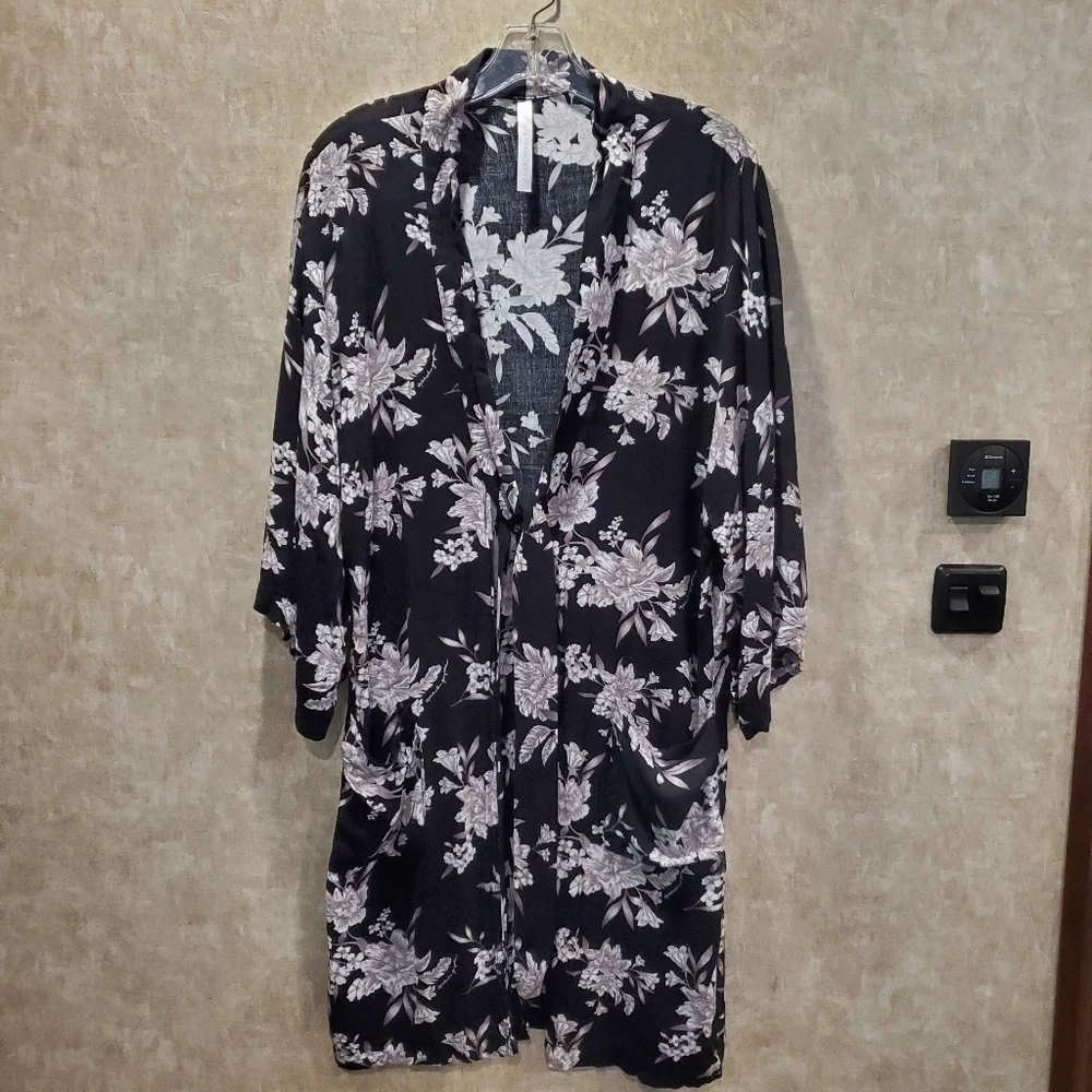 Spiritual Gangster Maya Black Floral Kimono Cover-up - Picture 3 of 10